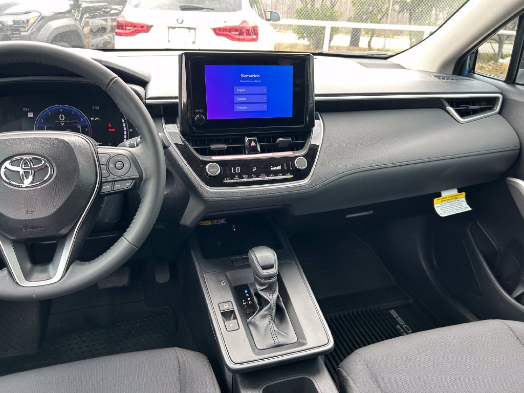 Used 2026 Toyota Corolla Cross LE FWD image 17