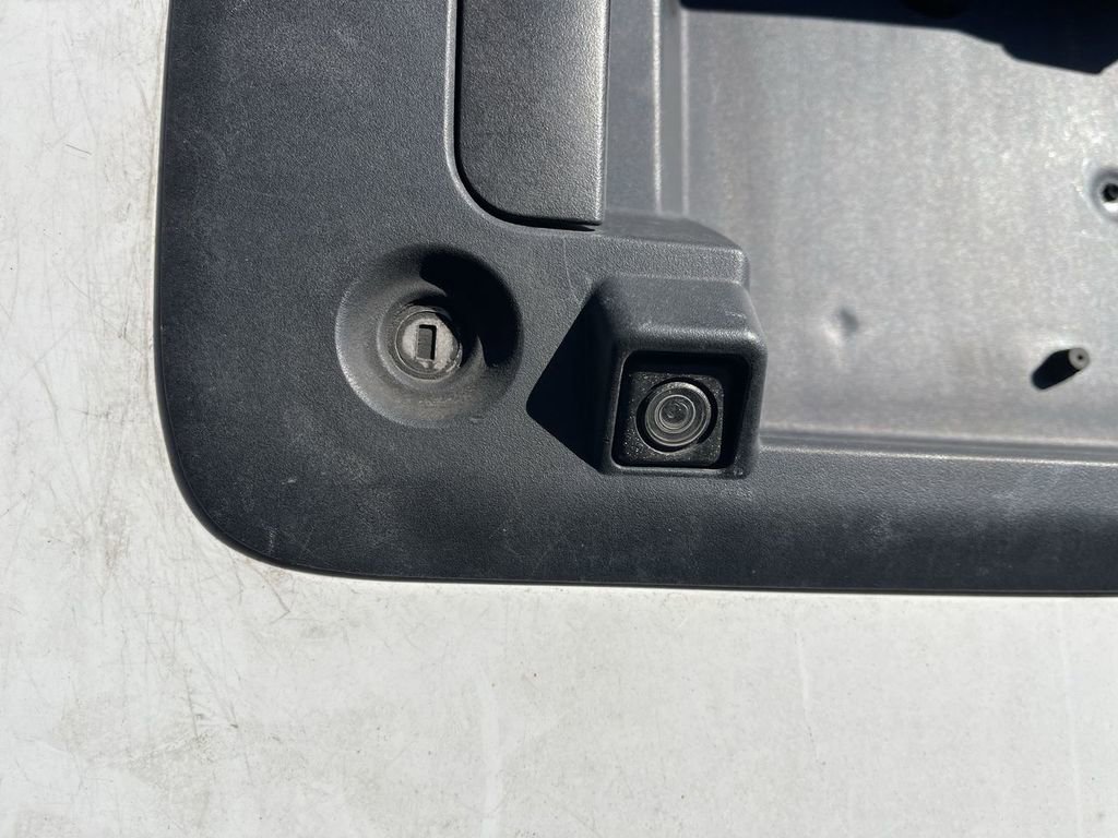 Used 2022 Chevrolet Express 2500 Extended w/ Driver Convenience Package image 8