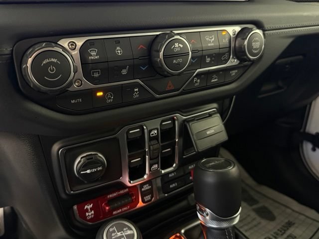 Used 2025 Jeep Gladiator Rubicon AWD/4WD image 21