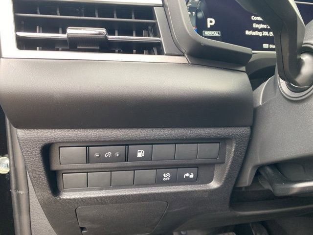 New 2025 Mitsubishi Outlander ES image 19