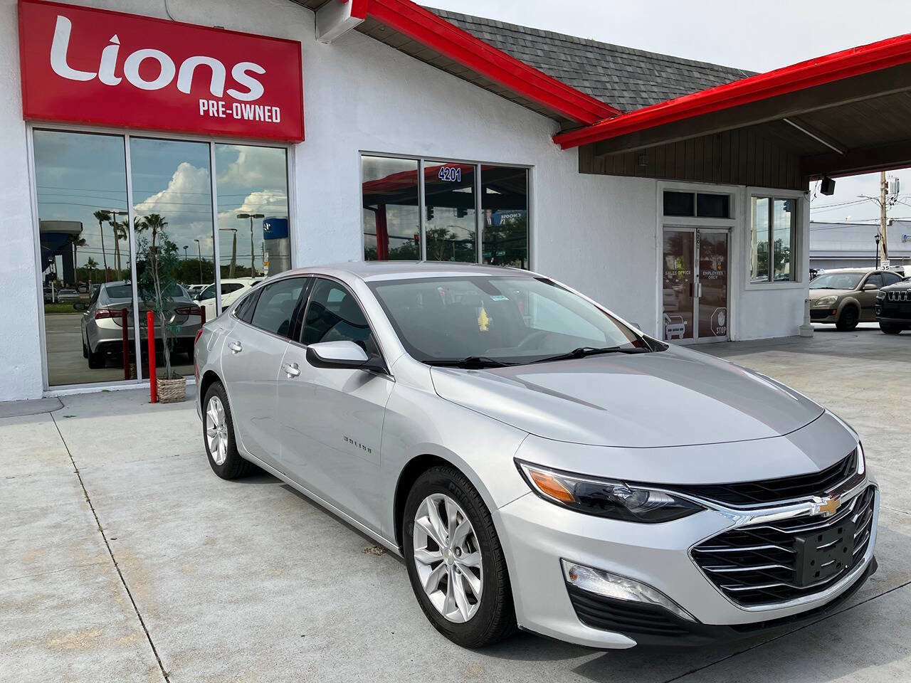 Used 2019 Chevrolet Malibu LT image 4