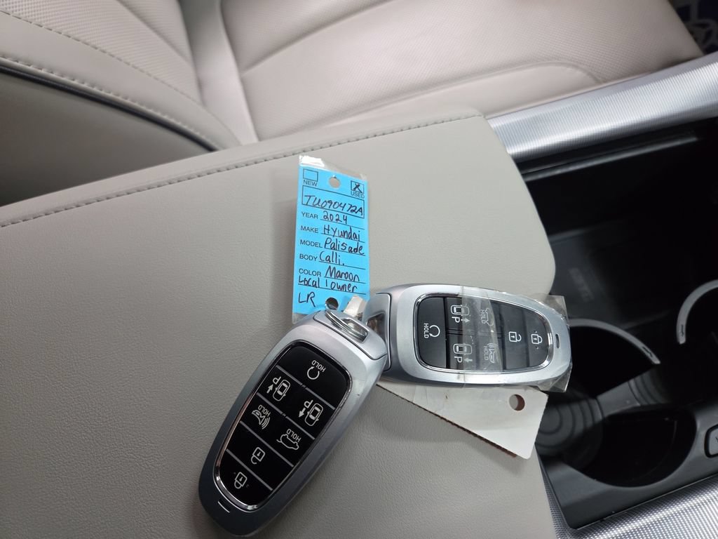 Used 2024 Hyundai Palisade Calligraphy AWD/4WD image 14