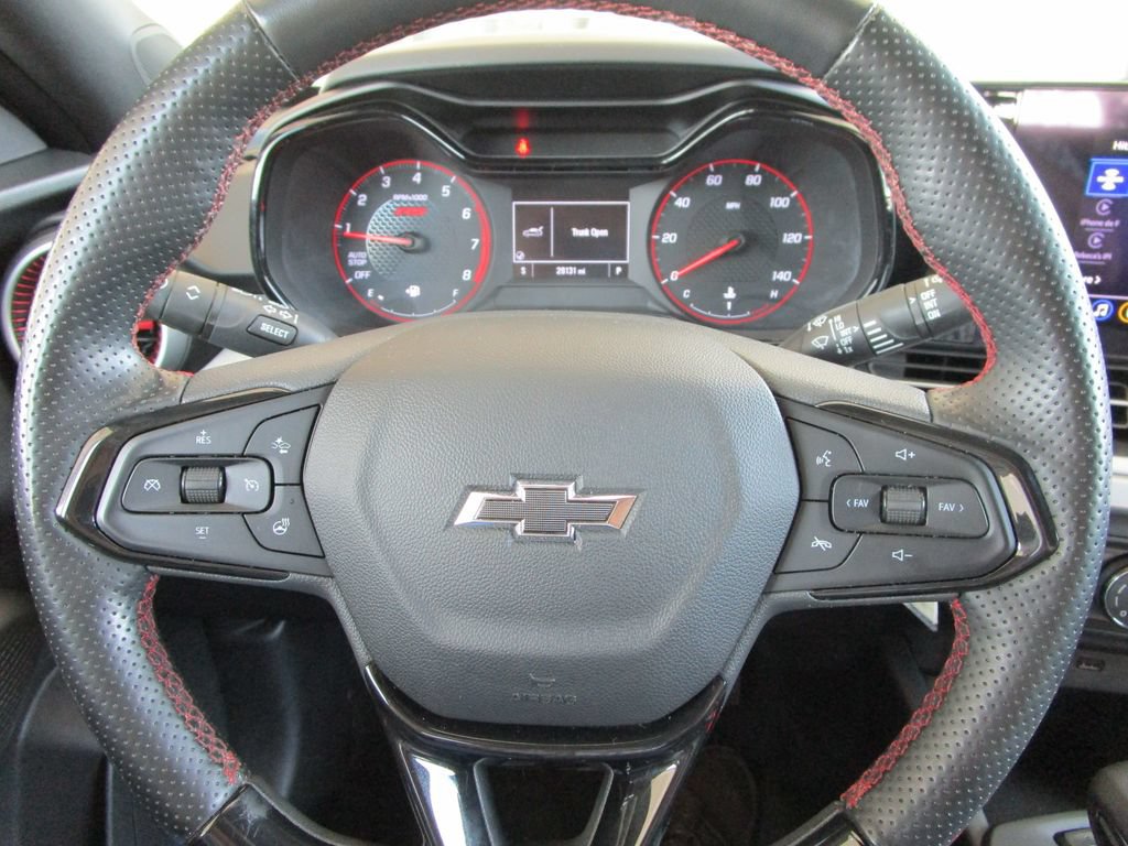 Used 2024 Chevrolet Trax RS FWD image 24