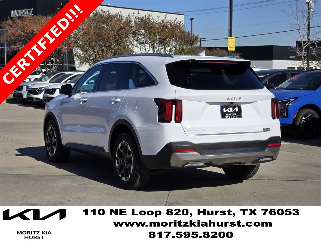 Certified 2025 Kia Sorento S w/ Panoramic Sunroof Package image 3