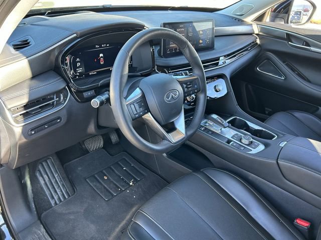 Certified 2025 INFINITI QX60 Luxe w/ Vision Package AWD/4WD image 19
