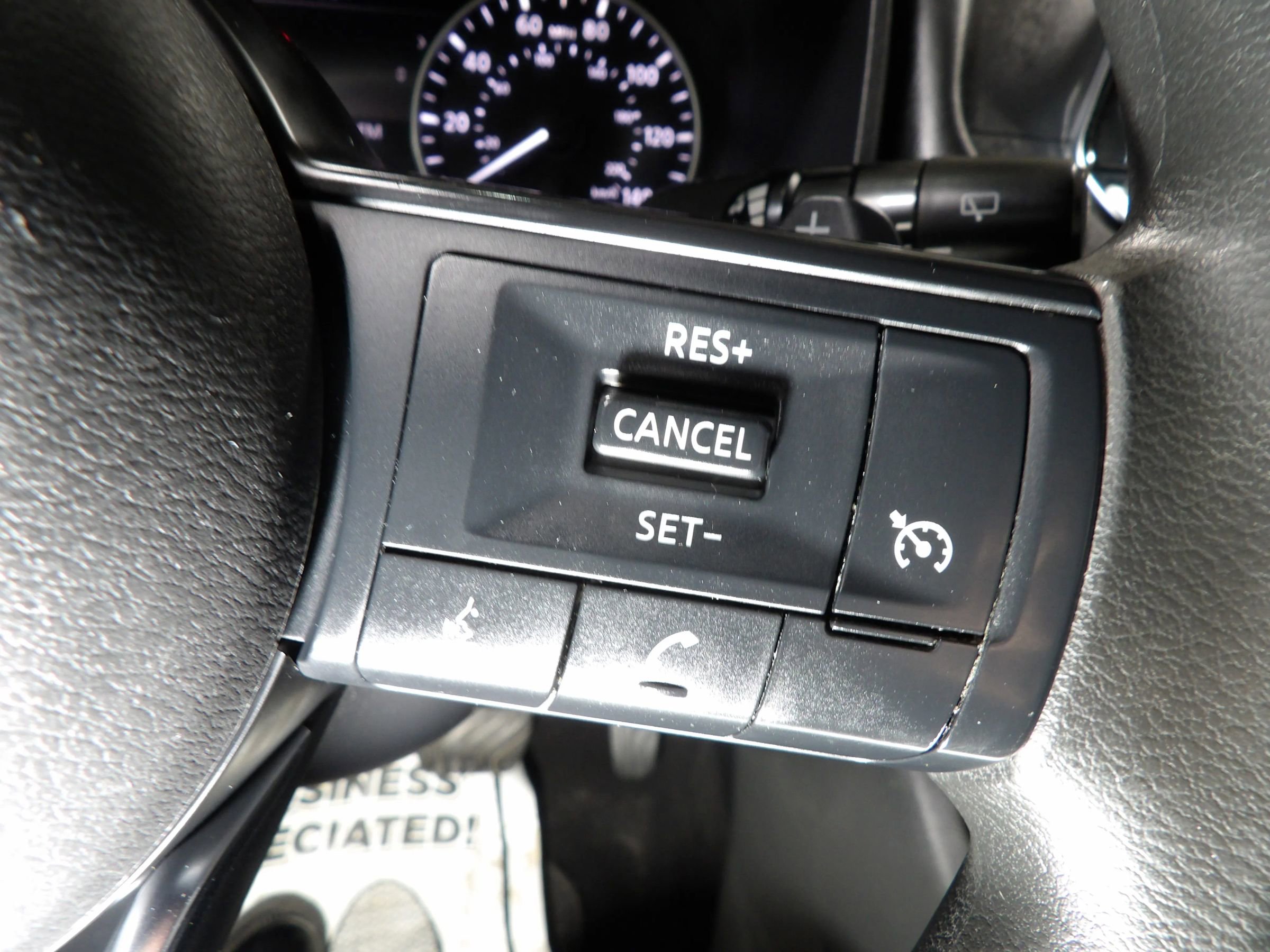 Used 2022 Nissan Rogue S AWD/4WD image 20