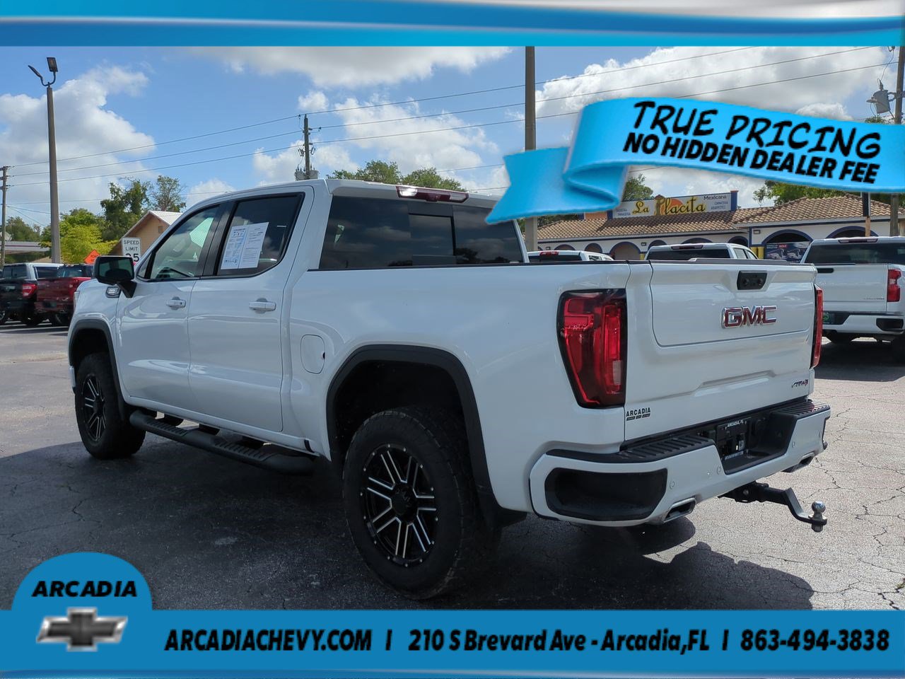 Used 2024 GMC Sierra 1500 AT4 w/ Technology Package AWD/4WD image 6