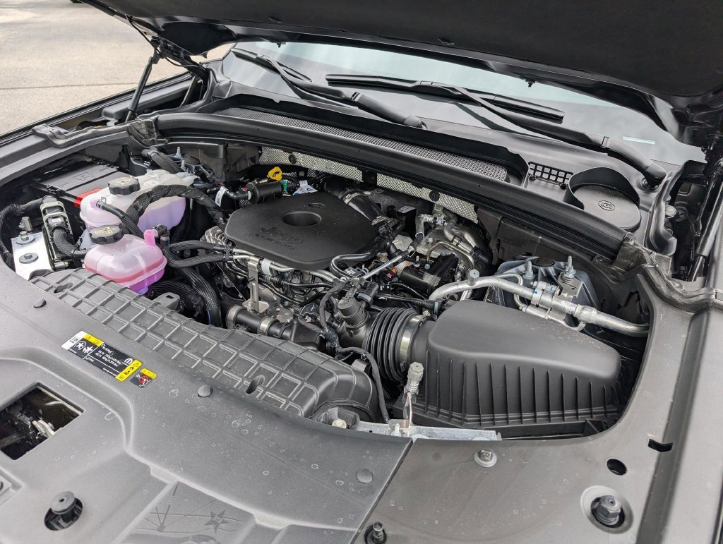 New 2026 Jeep Grand Cherokee Altitude RWD image 33