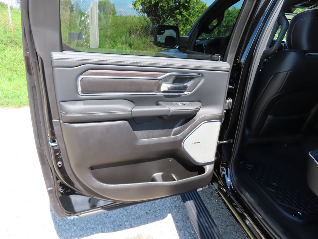 New 2027 RAM 1500 Laramie w/ Night Edition AWD/4WD image 30