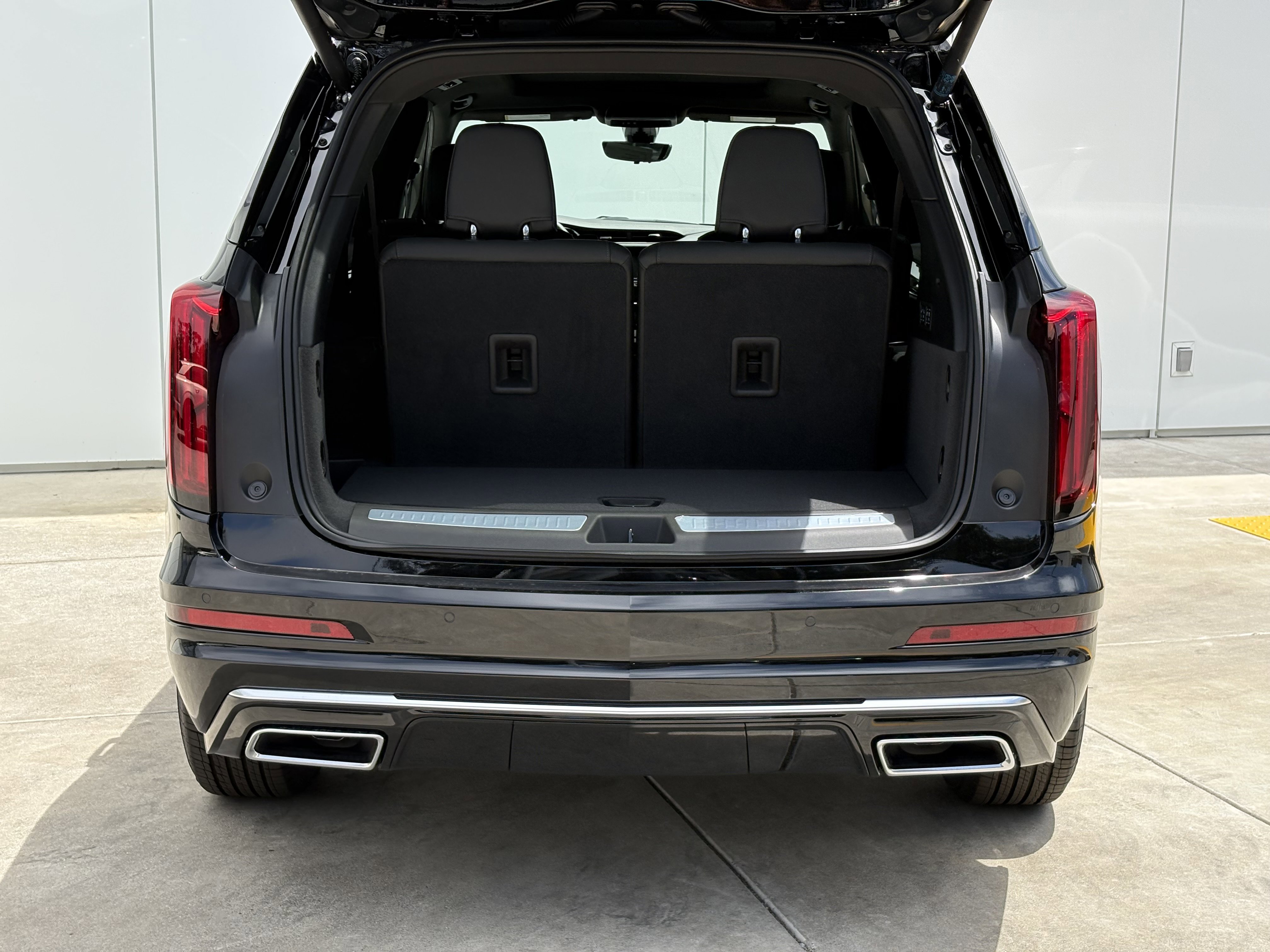 New 2025 Cadillac XT6 Premium Luxury w/ Technology Package image 9