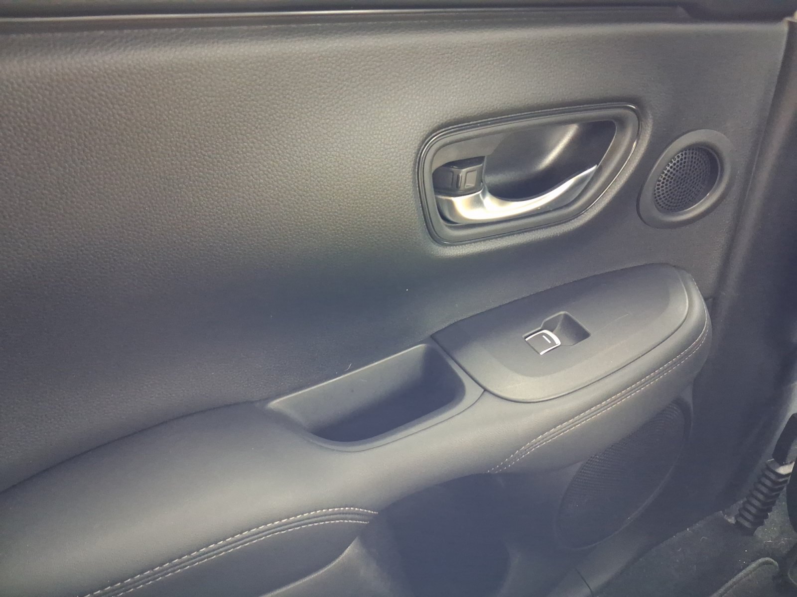Used 2024 Honda HR-V EX-L image 19