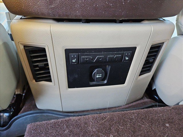 Used 2016 RAM 2500 Laramie w/ Convenience Group AWD/4WD image 16