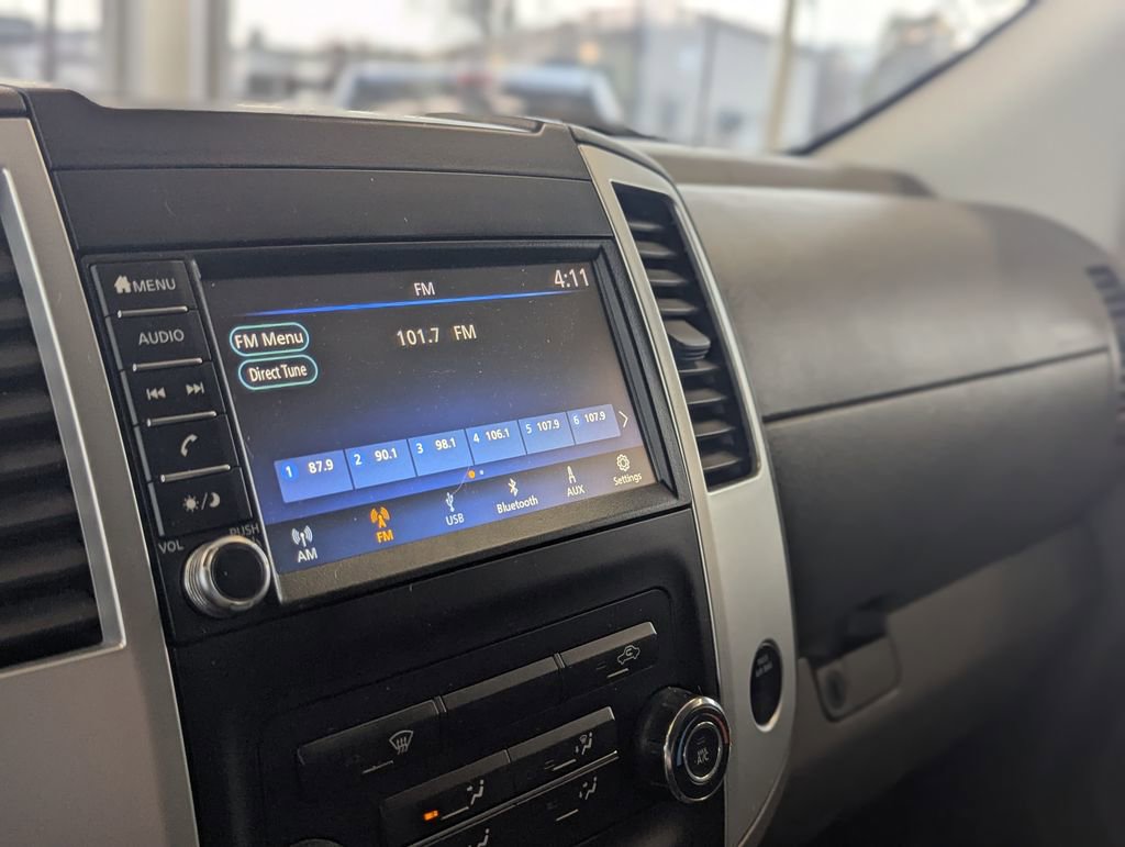 Used 2019 Nissan Frontier SV image 26