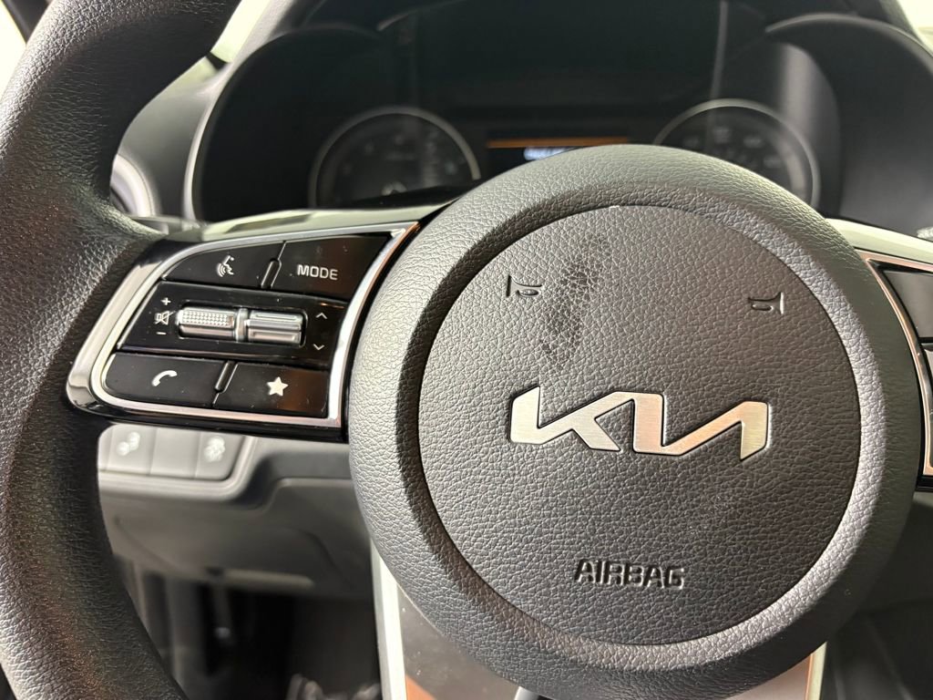 Used 2023 Kia Forte LXS w/ LXS Technology Package image 23