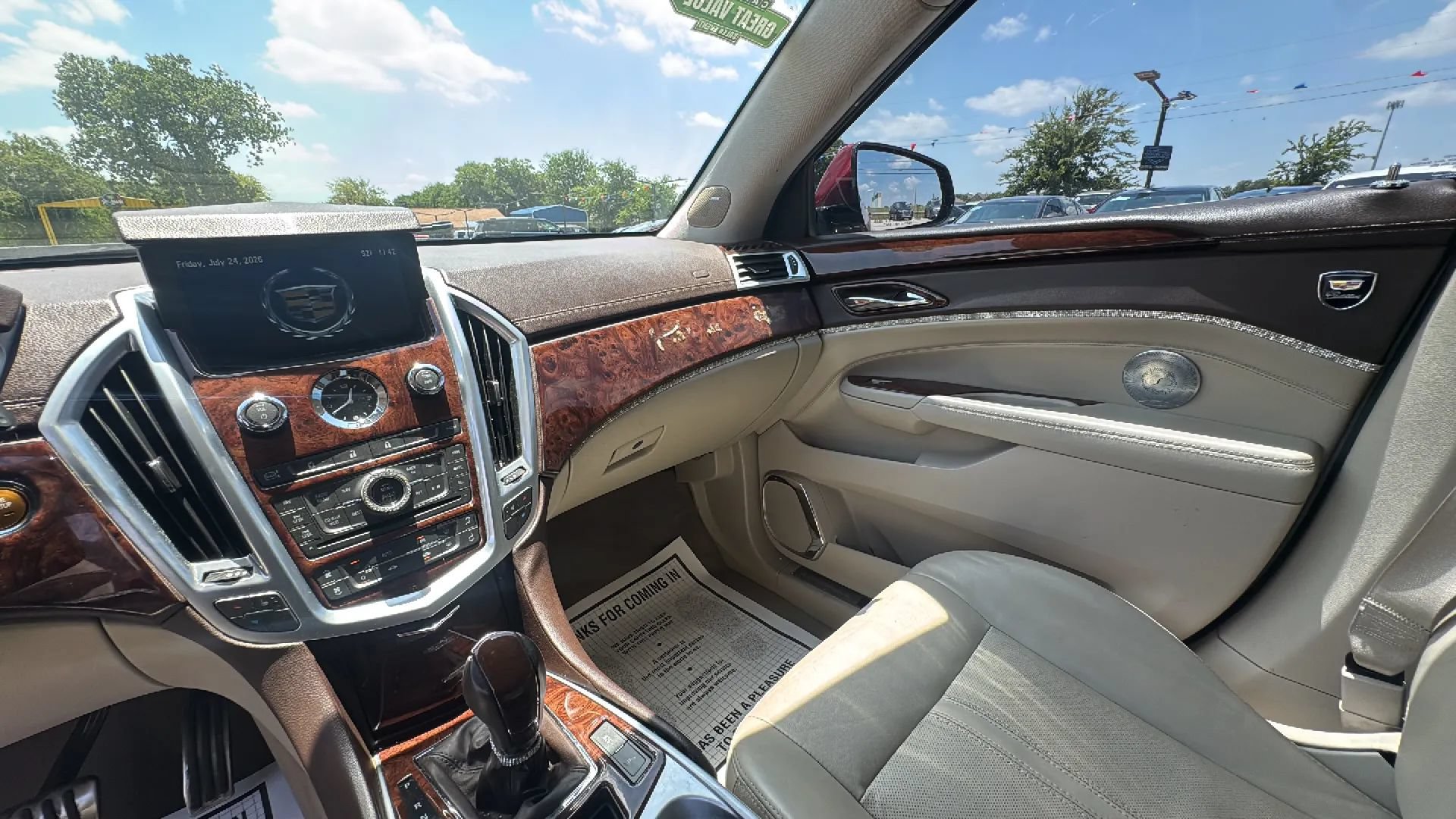 Used 2011 Cadillac SRX Luxury FWD image 10