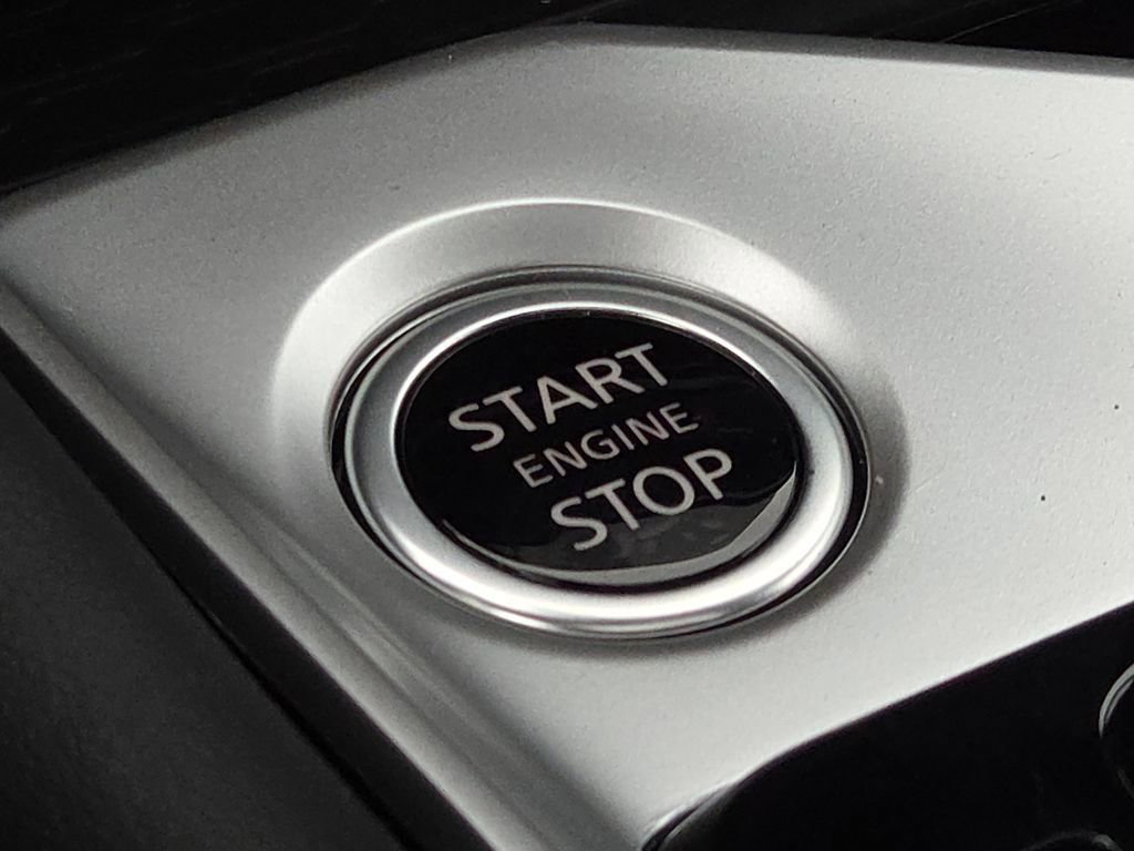 New 2025 Nissan Altima 2.5 SL image 9