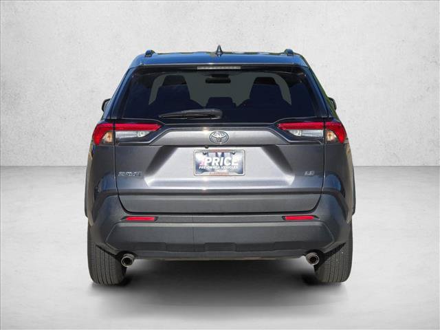 Used 2020 Toyota RAV4 LE FWD image 6