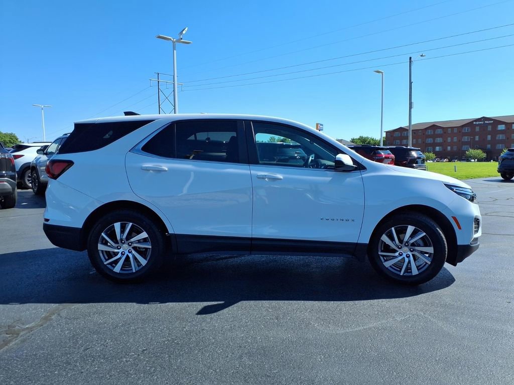 Used 2024 Chevrolet Equinox LT w/ LPO, Floor Liner Package FWD image 33