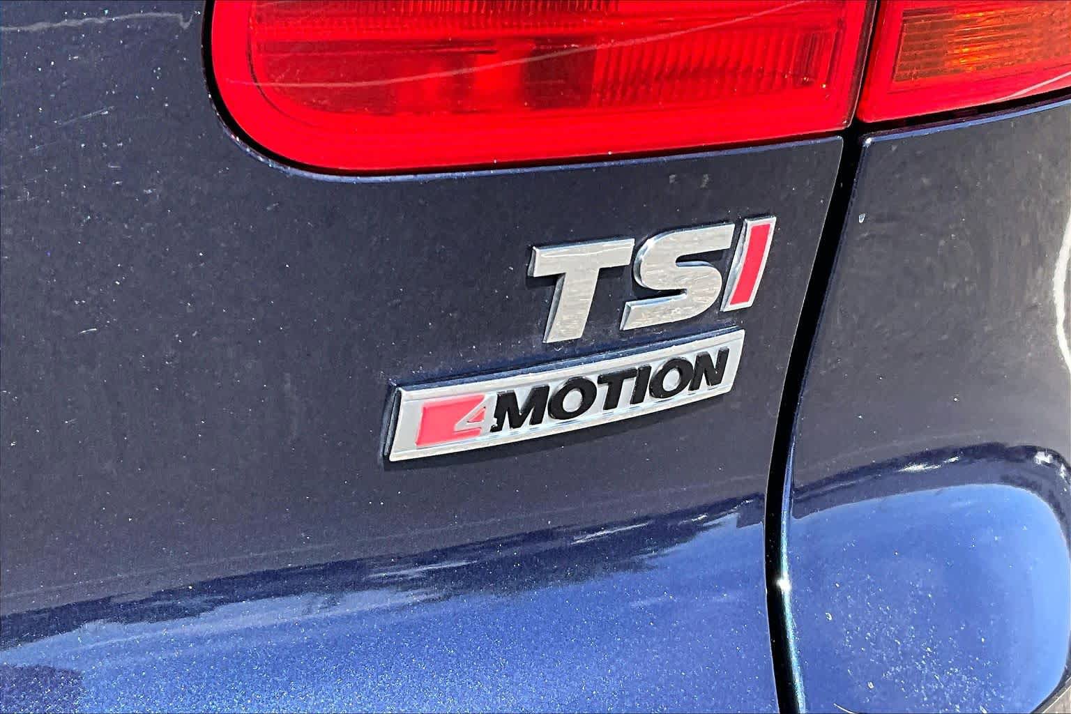Used 2016 Volkswagen Tiguan S image 9