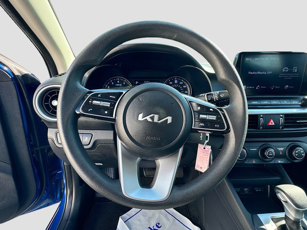 Certified 2023 Kia Forte LXS w/ LXS Technology Package FWD image 14