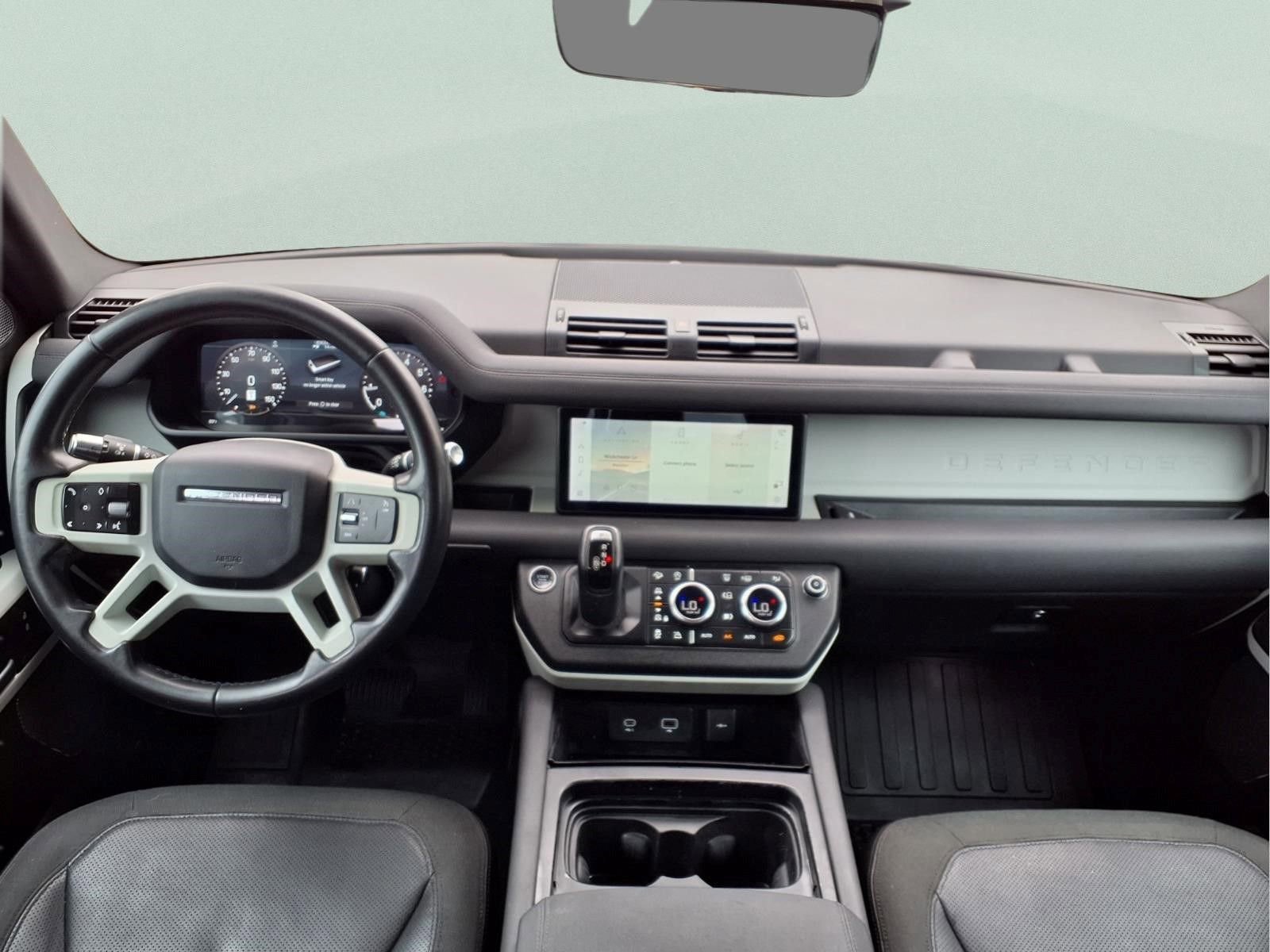 Used 2020 Land Rover Defender 110 SE AWD/4WD image 13