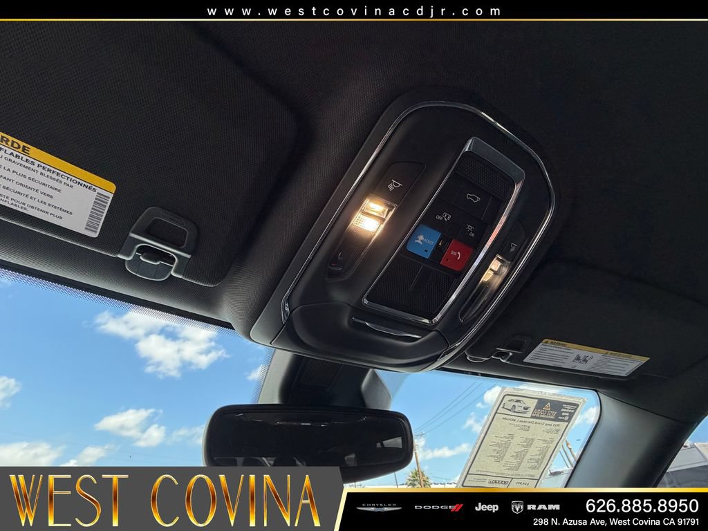 Used 2023 Jeep Grand Cherokee L Laredo AWD/4WD image 29