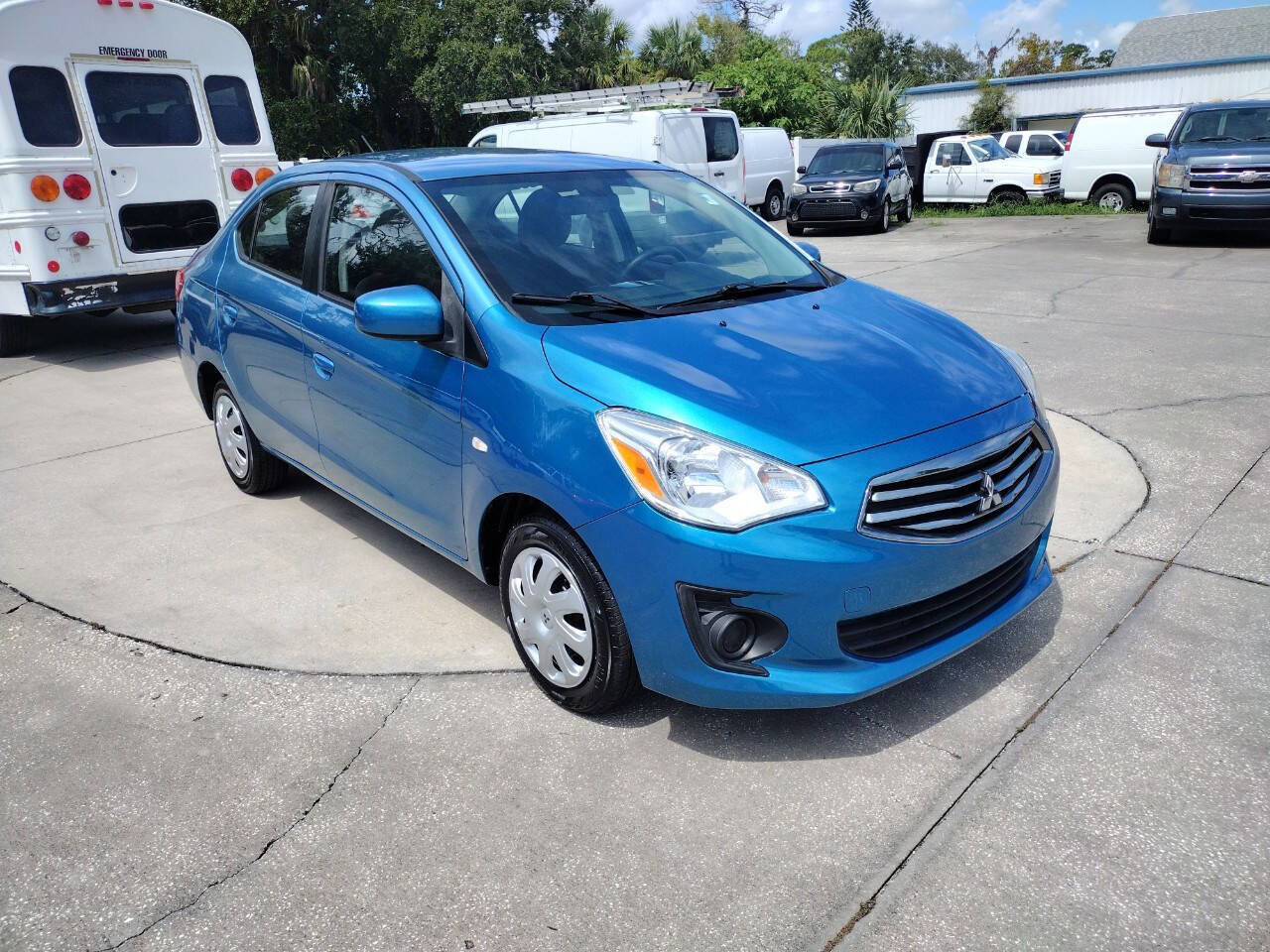 Used 2018 Mitsubishi Mirage G4 ES image 2