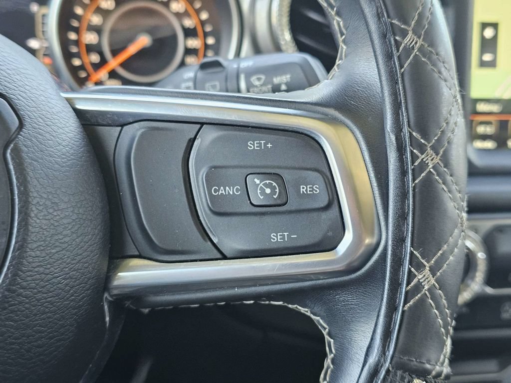 Used 2020 Jeep Wrangler Unlimited Sahara AWD/4WD image 24