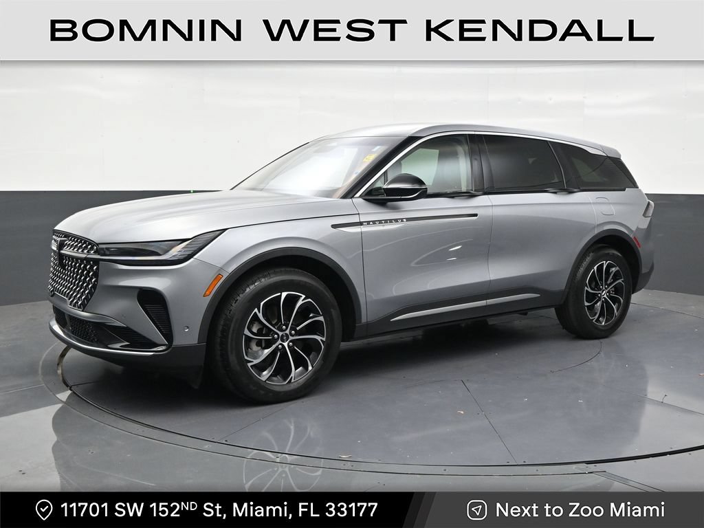 Used 2024 Lincoln Nautilus Premier AWD/4WD image 1