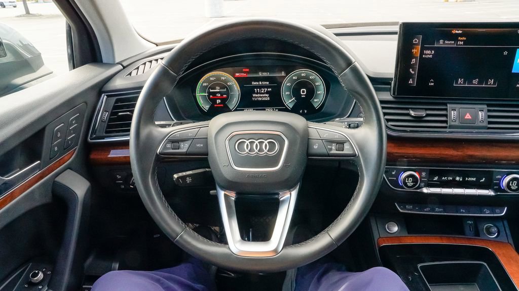 Used 2022 Audi Q5 e Premium w/ Convenience Package image 26