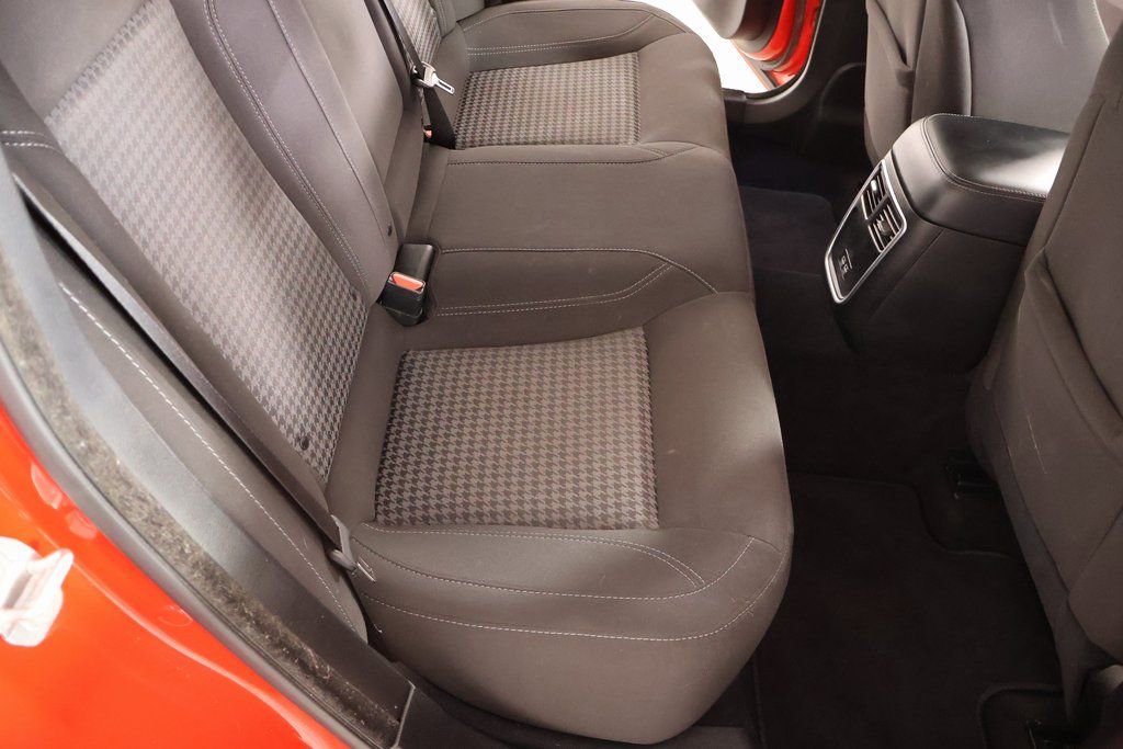 Used 2023 Dodge Charger SXT image 13