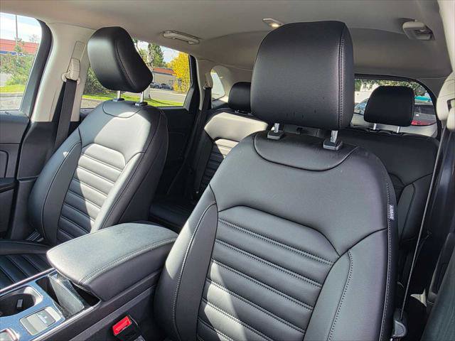Used 2020 Ford Edge SEL w/ Convenience Package AWD/4WD image 21