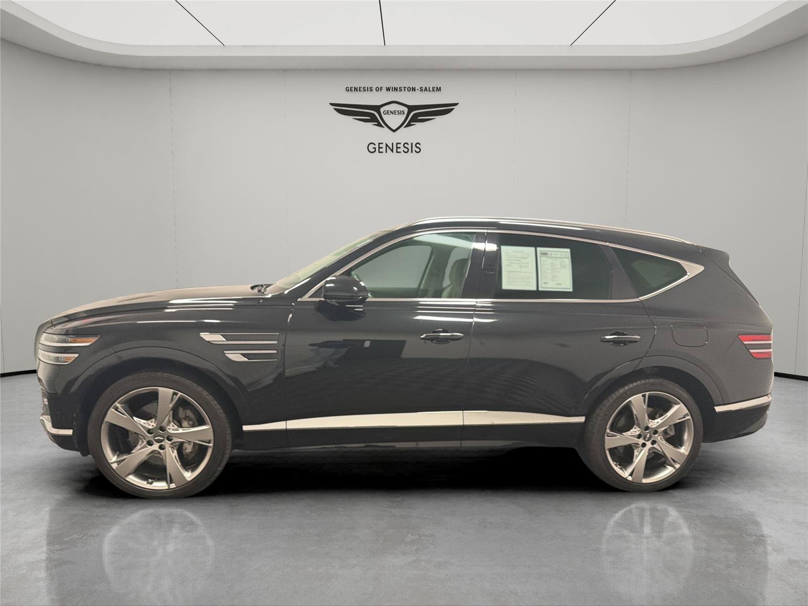 Used 2024 Genesis GV80 3.5T w/ Prestige Package AWD/4WD image 2