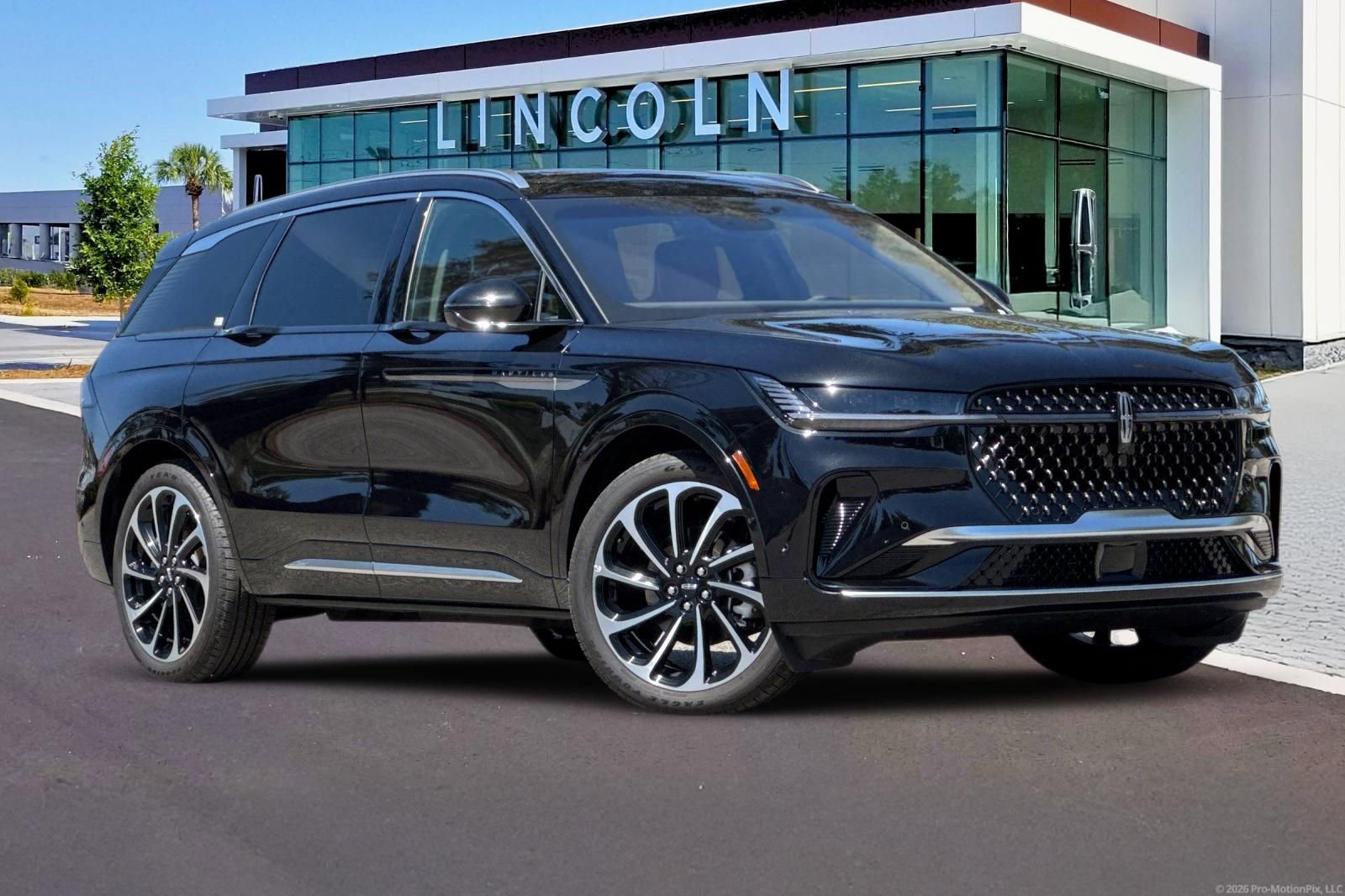 Certified 2024 Lincoln Nautilus Black Label image 2