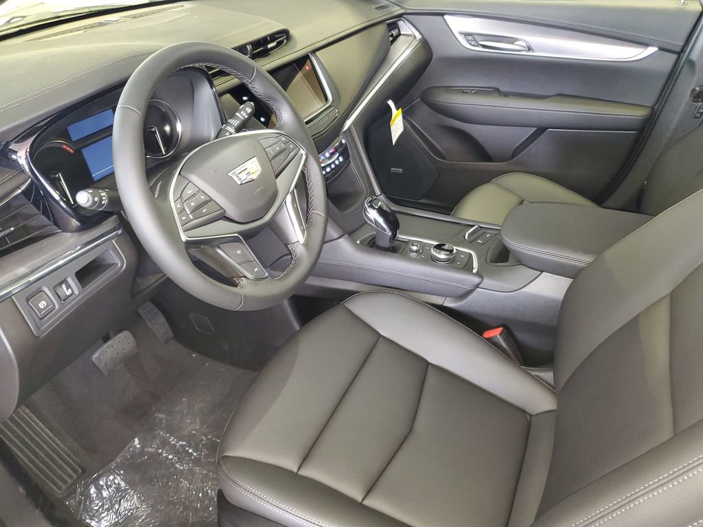 New 2026 Cadillac XT5 Luxury AWD/4WD image 15