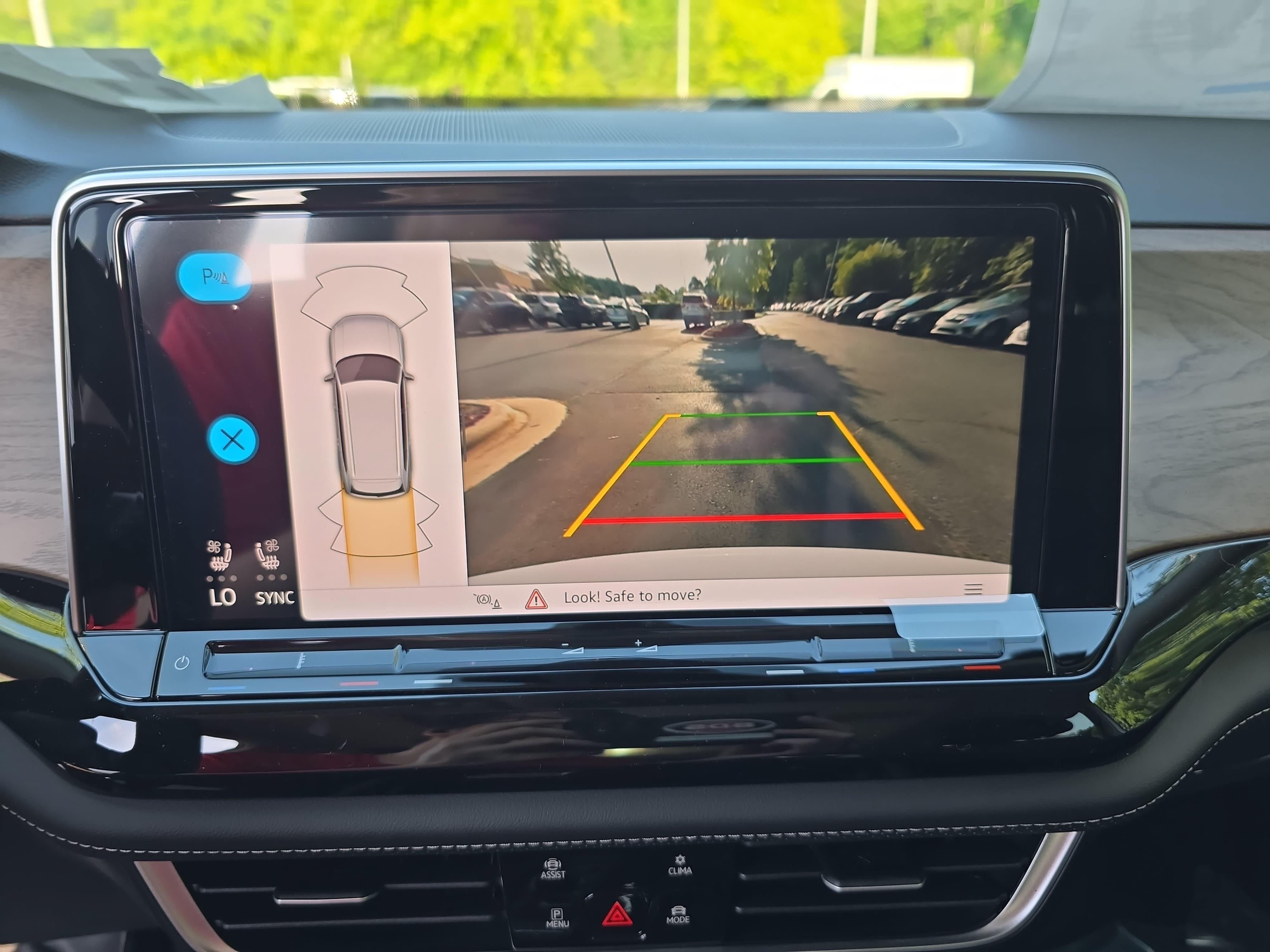 New 2026 Volkswagen Atlas SE FWD image 24