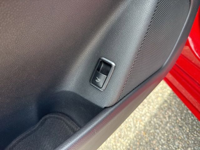 Used 2018 Mercedes-Benz CLA 250 4MATIC image 21