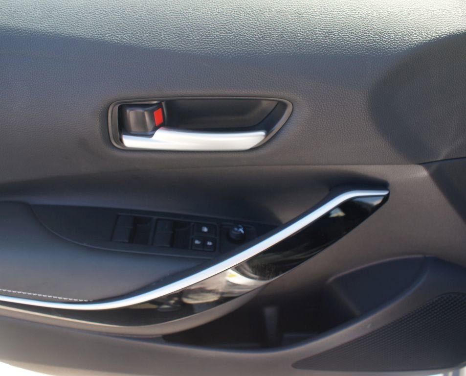 Used 2025 Toyota Corolla XLE FWD image 29