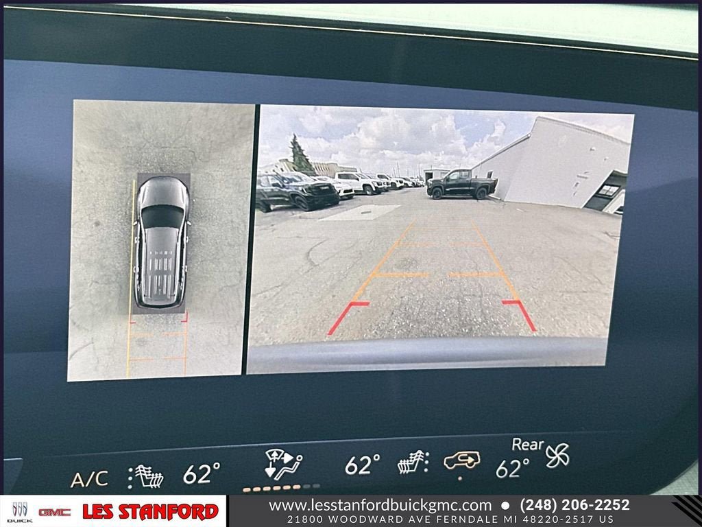 Used 2025 Buick Enclave Preferred w/ Power Package FWD image 31