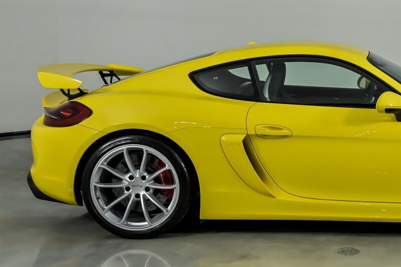 Used 2016 Porsche Cayman GT4 RWD image 11