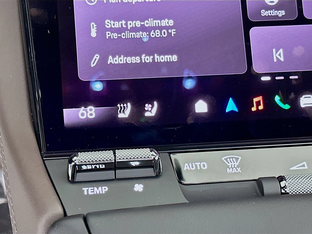 New 2026 Porsche Cayenne Turbo AWD/4WD image 23