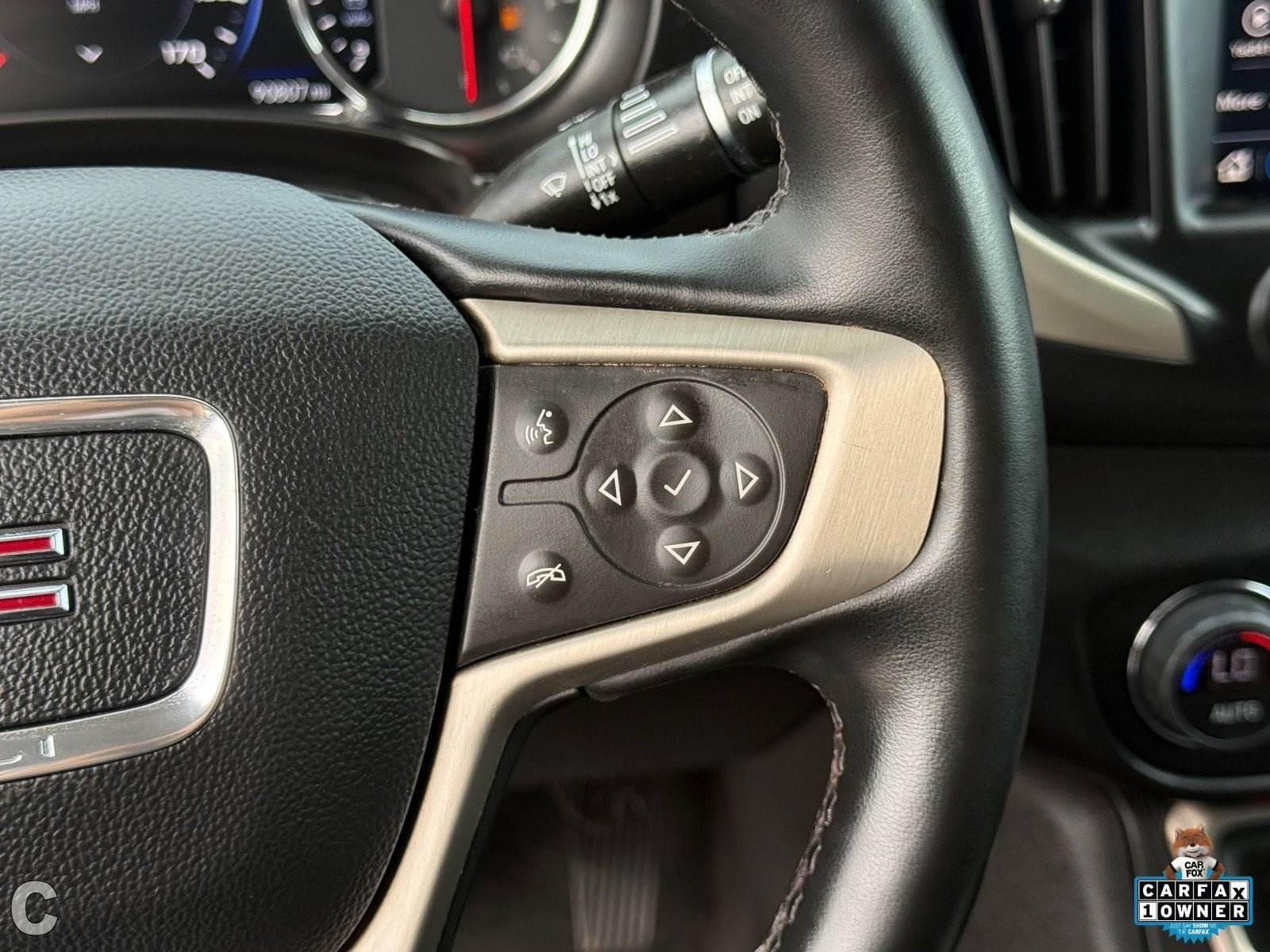 Used 2023 GMC Terrain Denali AWD/4WD image 16