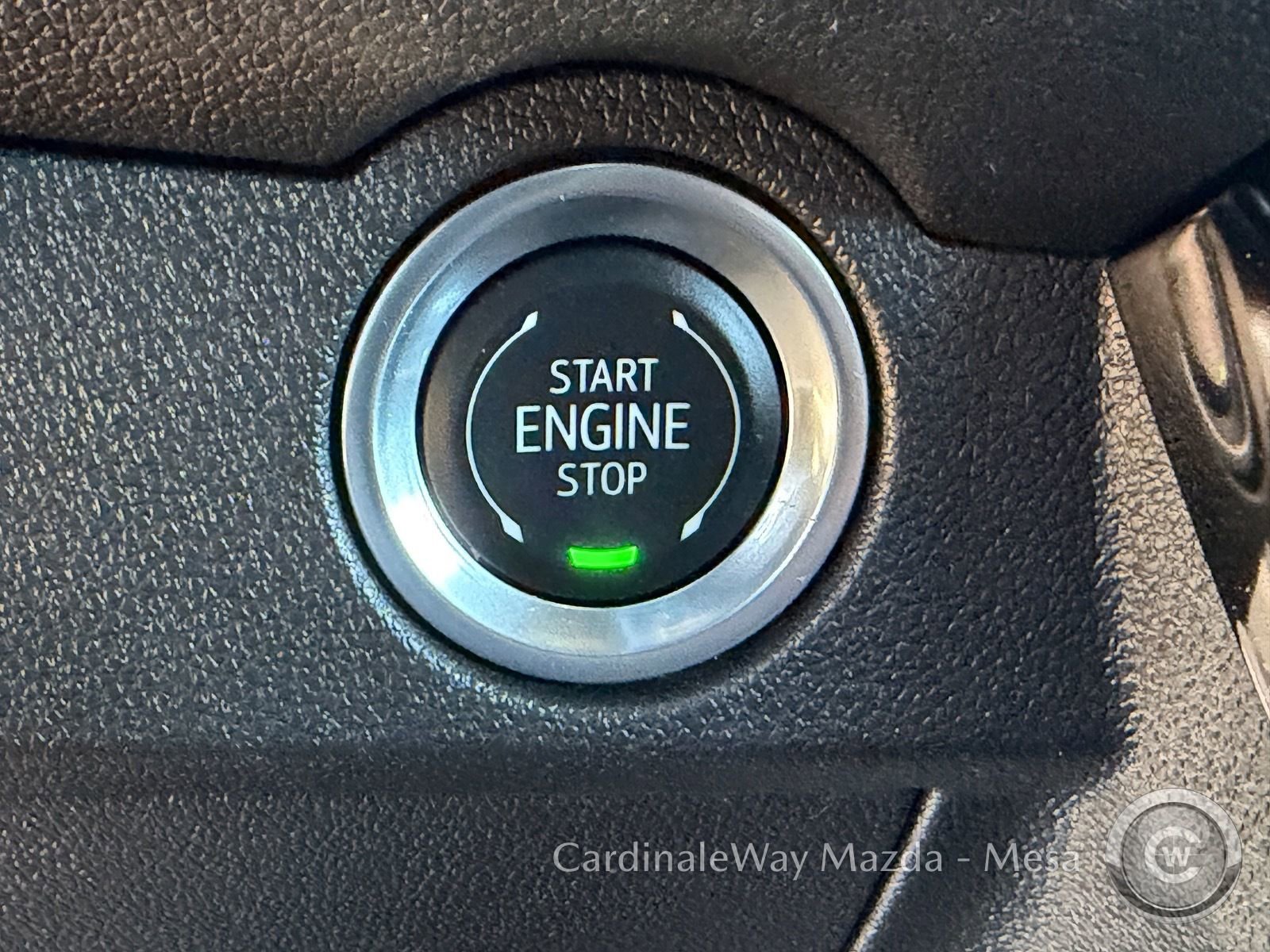 Used 2025 Chevrolet Traverse LT image 28