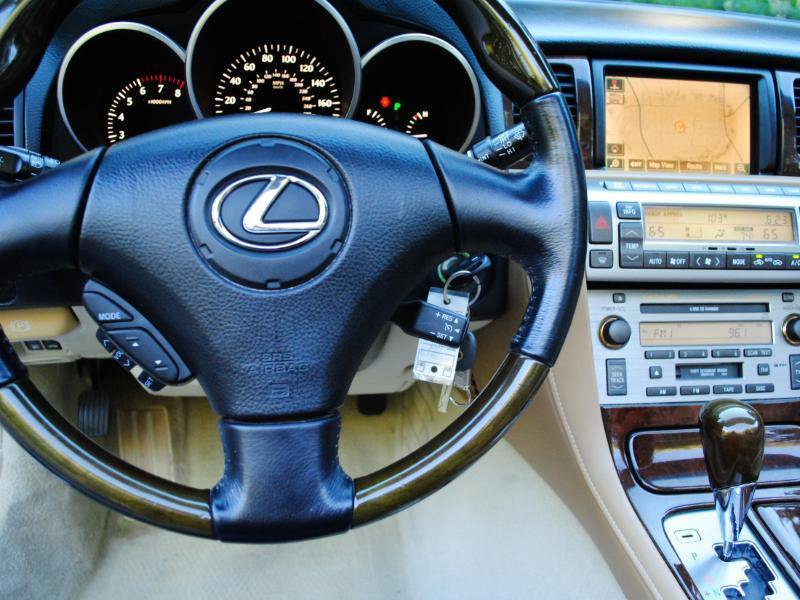 Used 2008 Lexus SC 430 Convertible RWD image 20