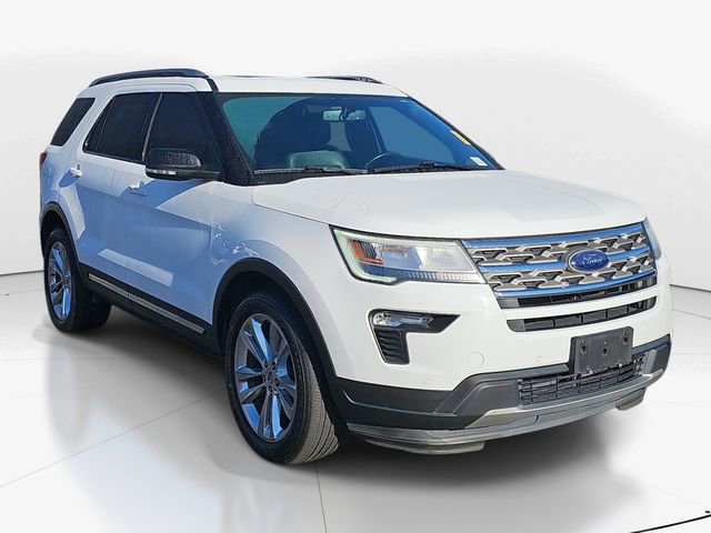 Used 2018 Ford Explorer XLT w/ Equipment Group 202A image 1
