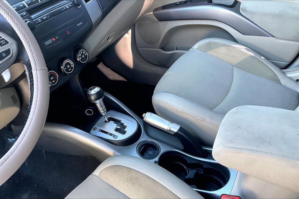 Used 2012 Mitsubishi Outlander SE FWD image 15