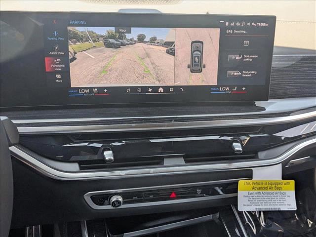 New 2026 BMW X7 M60i w/ Climate Comfort Package image 13