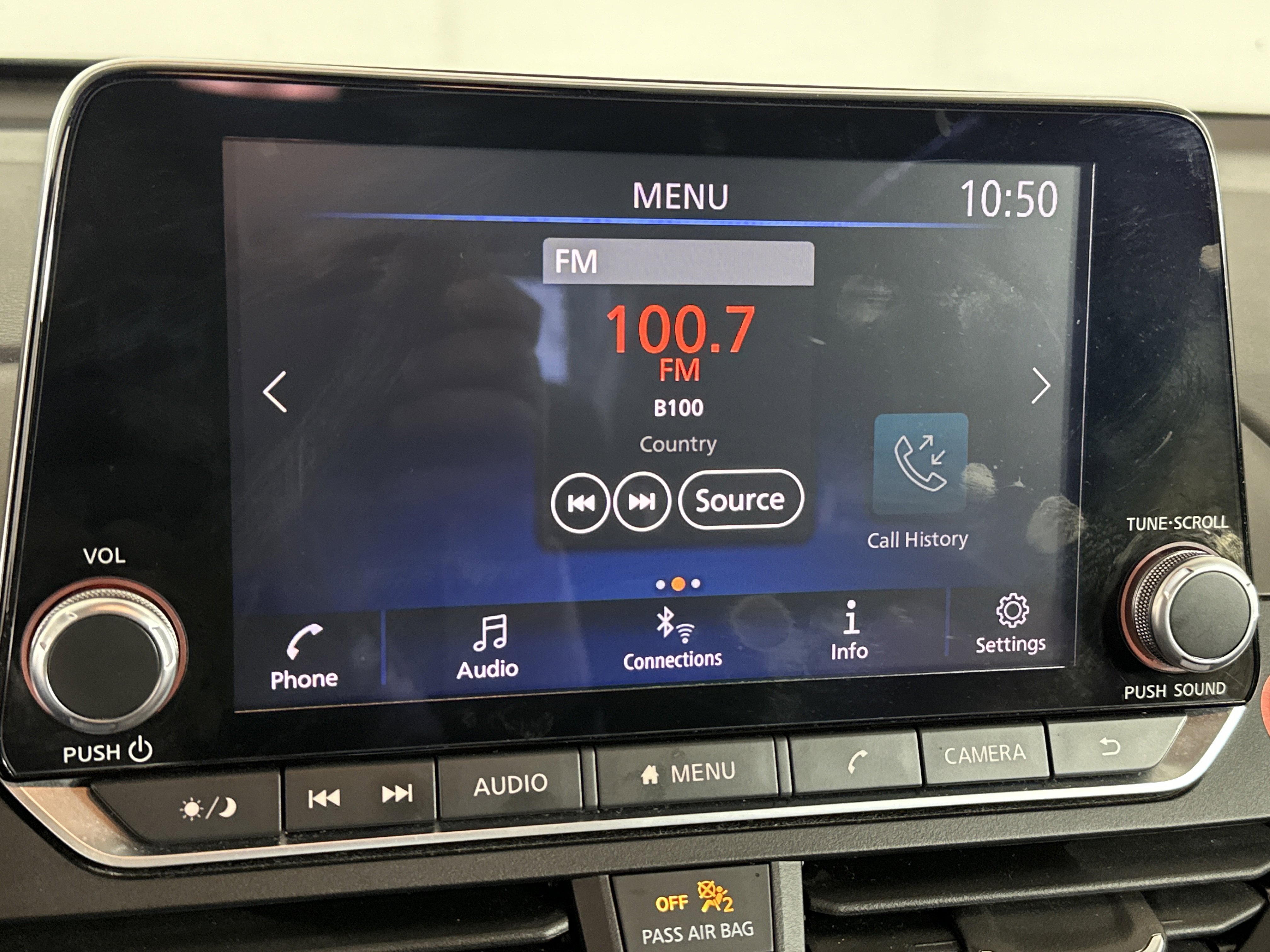 Used 2024 Nissan Altima 2.5 SV image 17