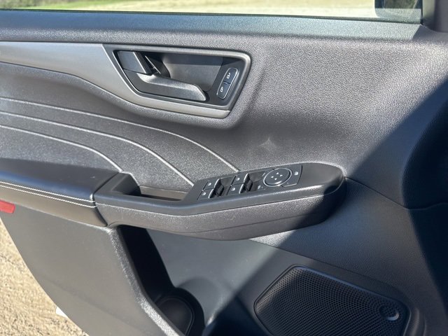 Used 2025 Ford Escape Active image 25