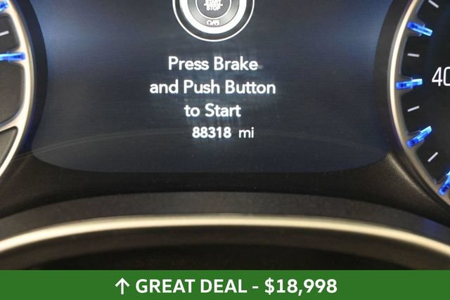 Used 2023 Chrysler Pacifica Touring-L FWD image 18
